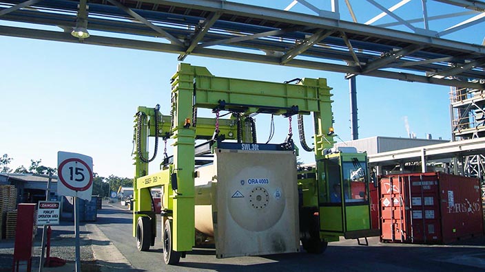 Isoloader straddle carriers provide the high speeds and low clearances required to navigate the pipe bridges and long distances found in chemical plants.