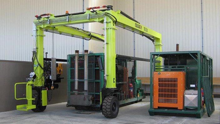Isoloader EZLift Mini Straddle Carriers can maneuver heavy loads through doorways with ultra low height clearances.
