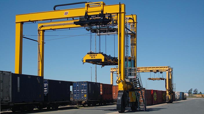 Isoloader Rubber Tired Gantries (RTG) for small and mid-sized container terminals.